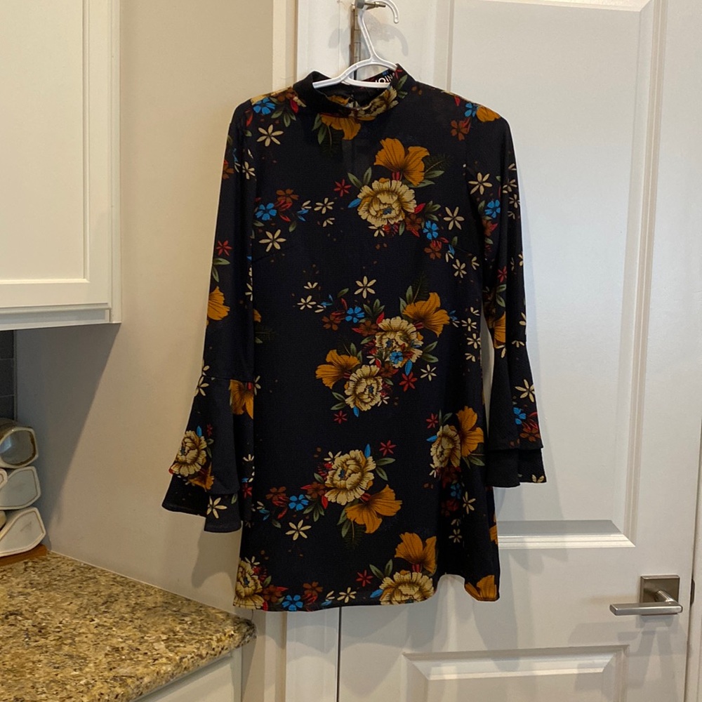 Adorable black foral dress by Voins. XS